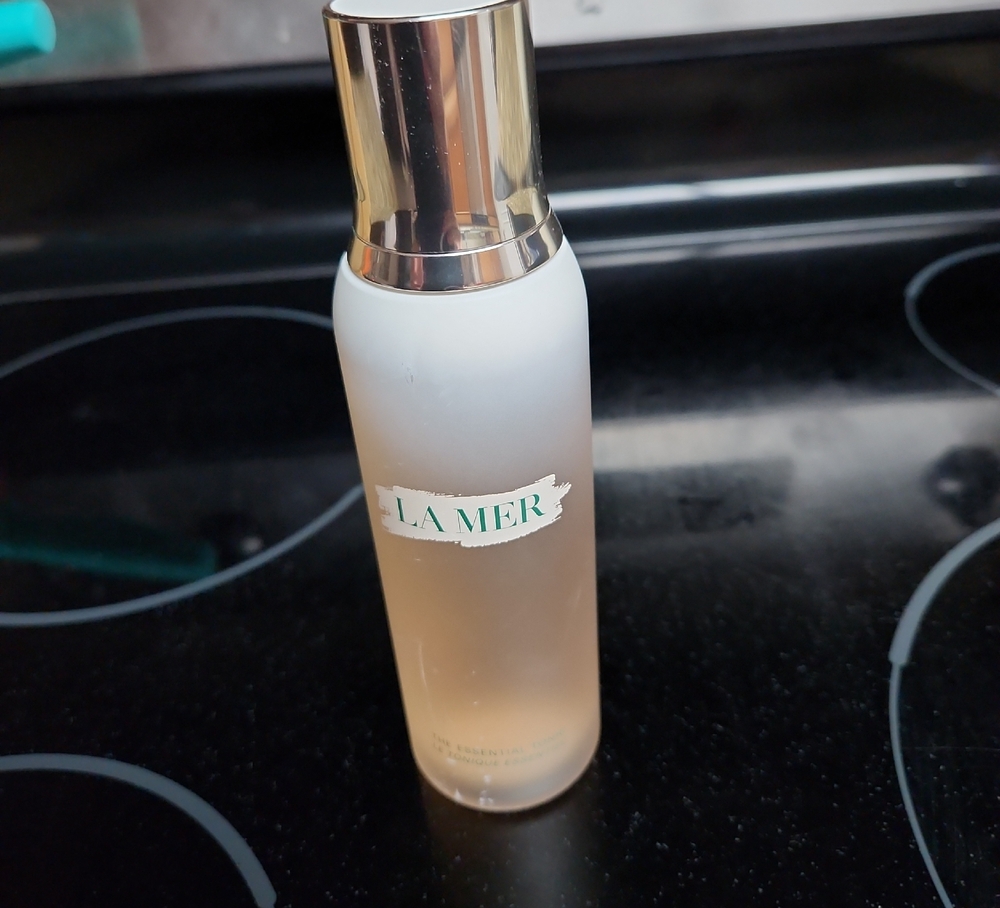 La Mer Radiant Serum with Gold Cap